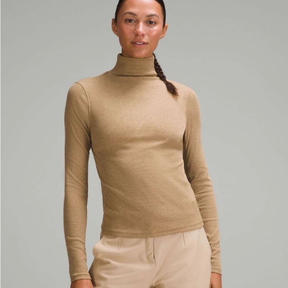 Lululemon Ribbed Wool-Blend Turtleneck